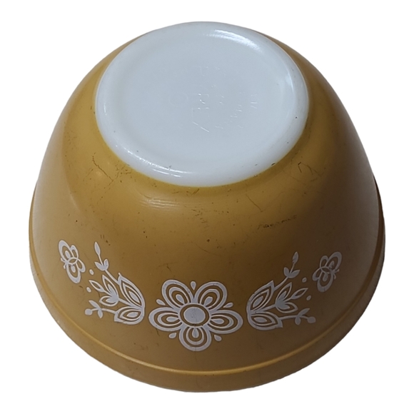 Vintage Pyrex Butterfly Gold 1 1/2 Pint Small Nesting Mixing Bowl 401 1970s - Picture 7 of 9